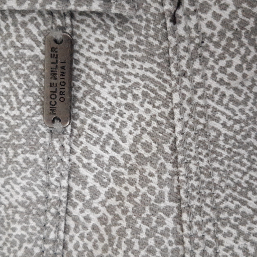 2/25$- Nicole Miller snake print trousers